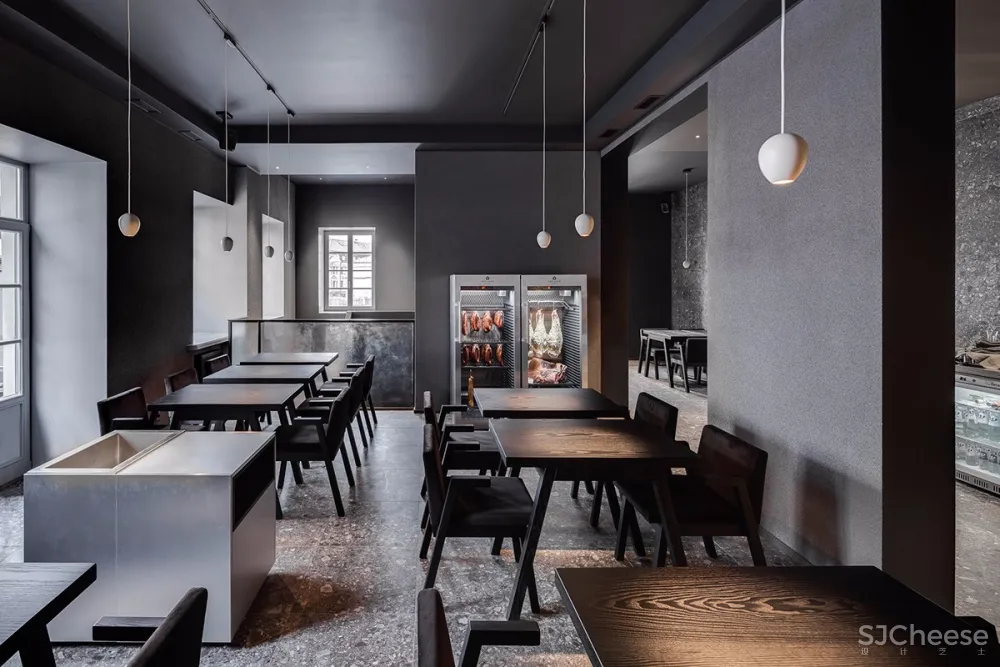 Vilniaus 冷调餐厅