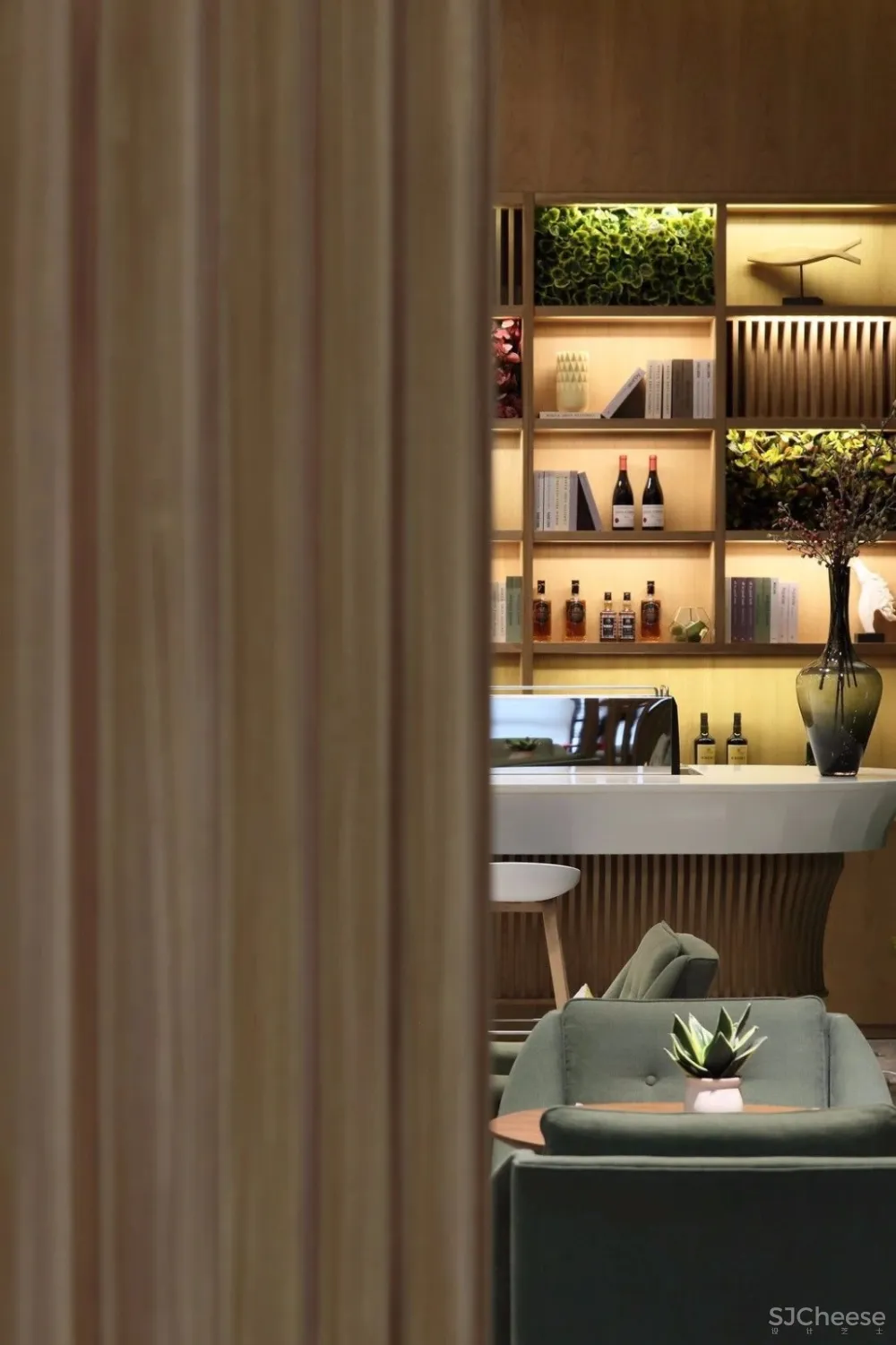 自然与湖居 | 一个亲切、生动的世界