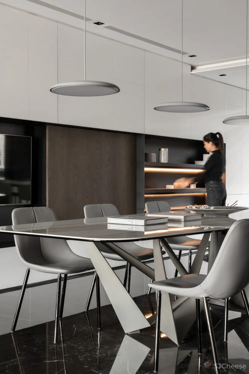 最新 | 唐忠汉：540m²顶层复式 ，大地灰演绎最美的奢宅气质 首