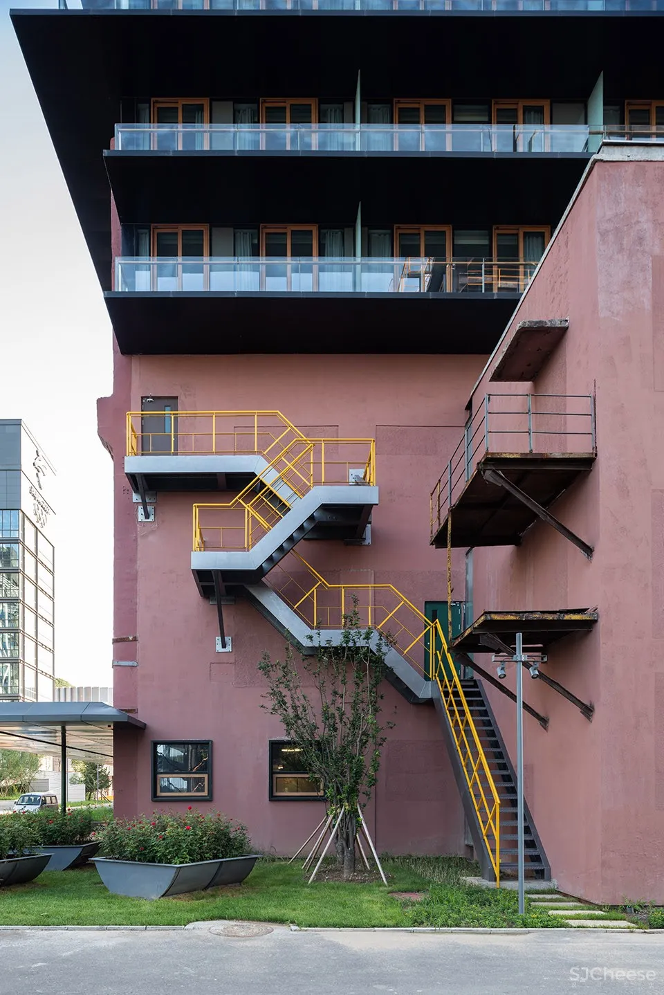 “仓阁”- 首钢工舍智选假日酒店,北京 / 中国建筑设计研究院有限公司