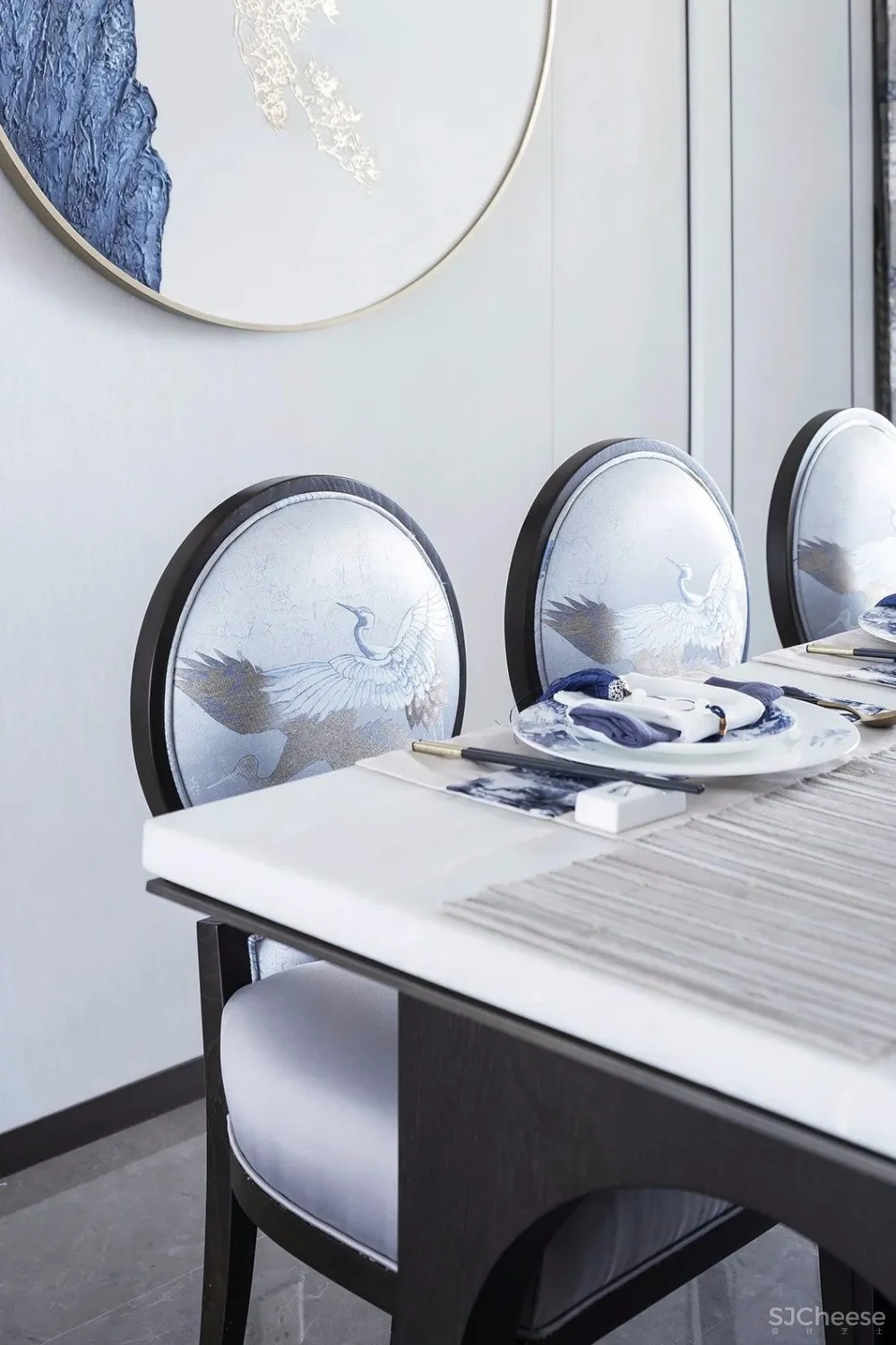 青花案|优雅中国白