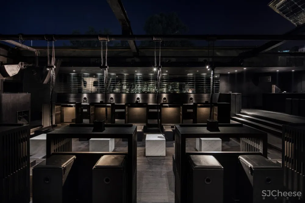 首发 | 更黑暗的升级：Bernard Khoury 翻新贝鲁特B018酒吧