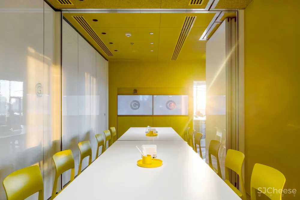 Grammarly Office / balbek bureau