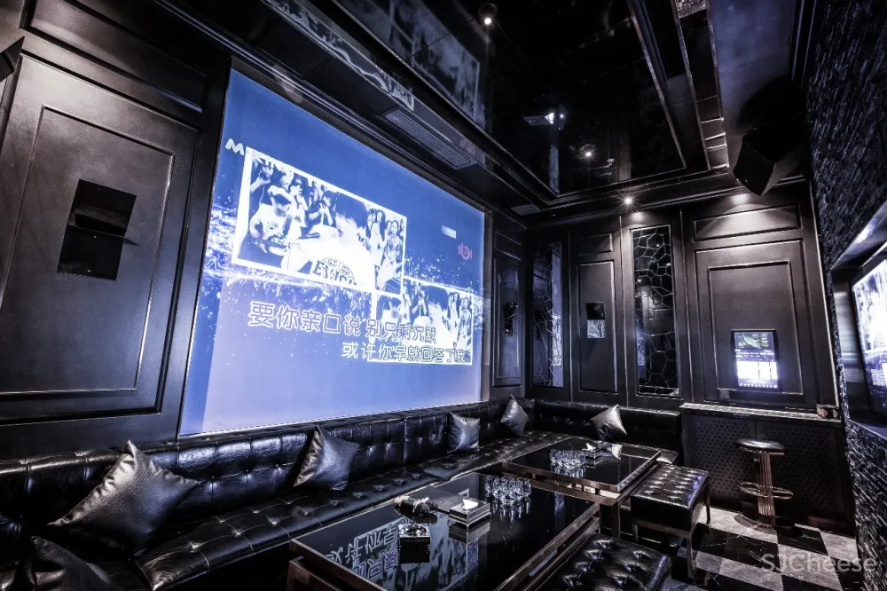 最新 | 新冶组：无锡M-KING KTV概念店 全景式巨幕KTV体验打造“M”娱乐主义新体验