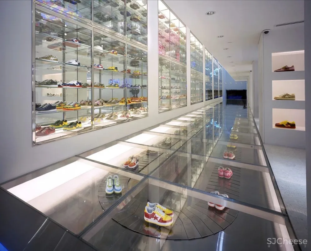 专为优衣库、Nike、LEXUS设计旗舰店,他的创意让人折服!