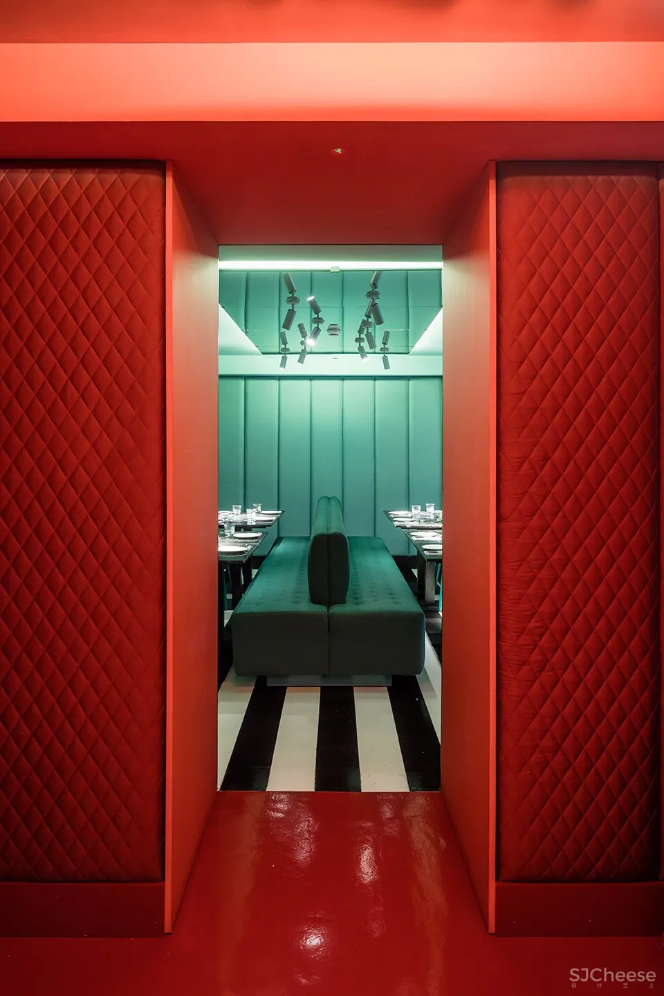 新作 | EL EQUIPO CREATIVO：马德里 Las Chicas, Los Chicos y Los Maniquís餐厅