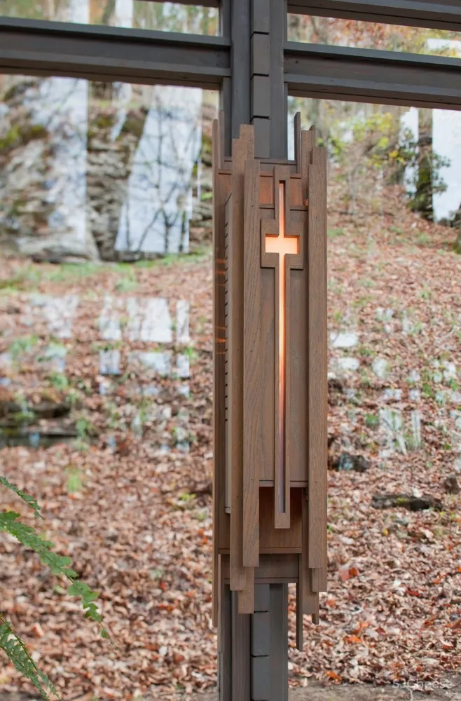 AD经典:荆棘冠教堂 / E. Fay Jones