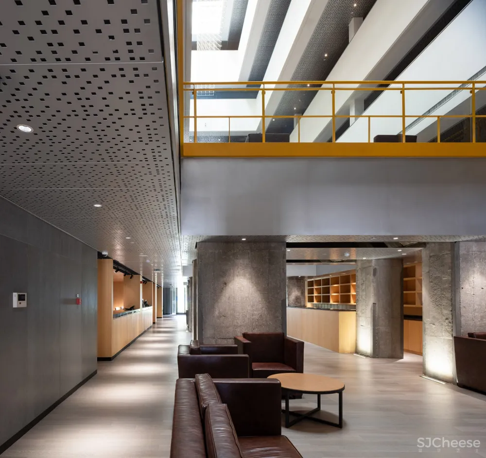 “仓阁”- 首钢工舍智选假日酒店,北京 / 中国建筑设计研究院有限公司