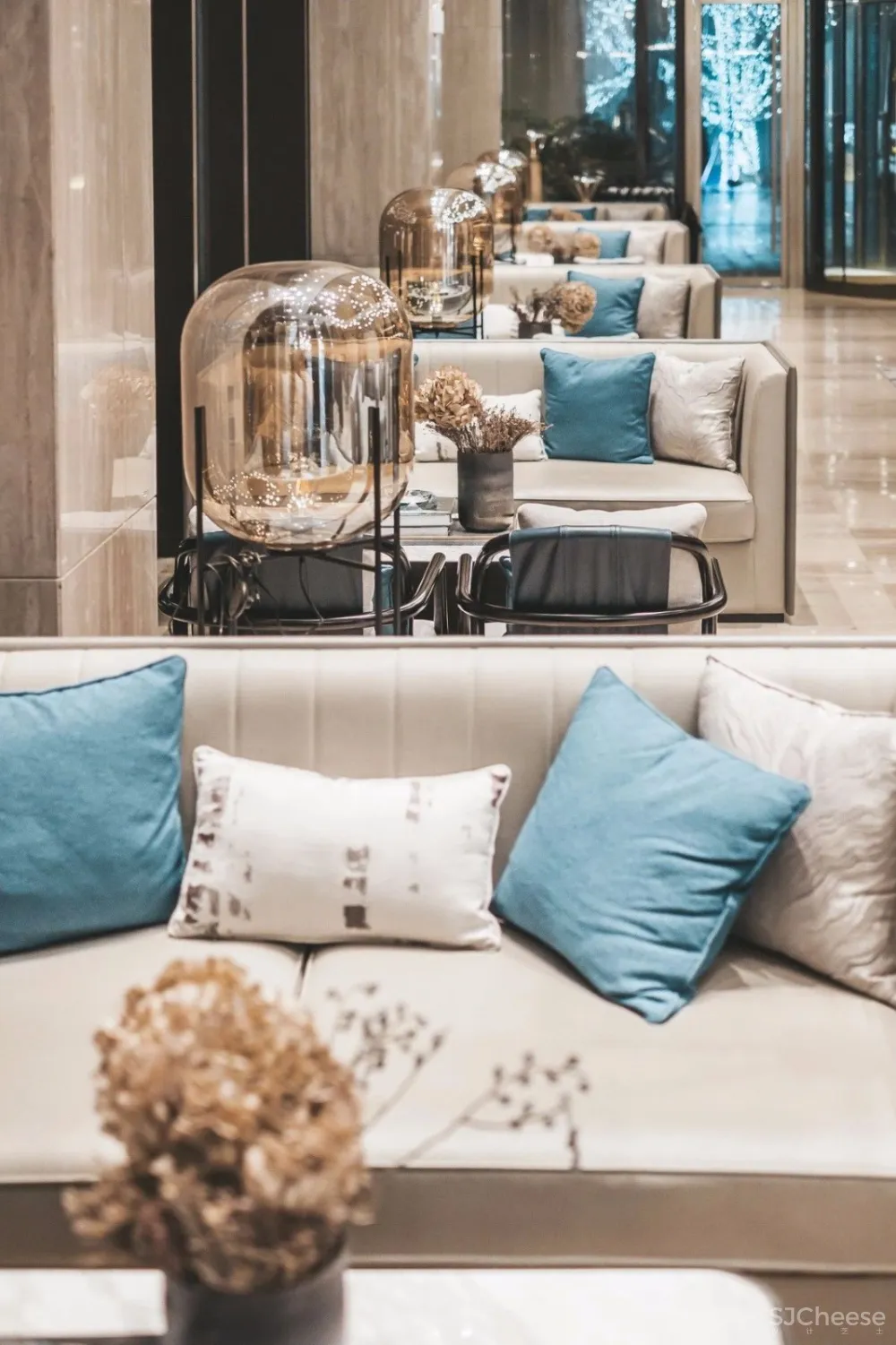 用自然的一石一水一草一木营造出的中式意境之美