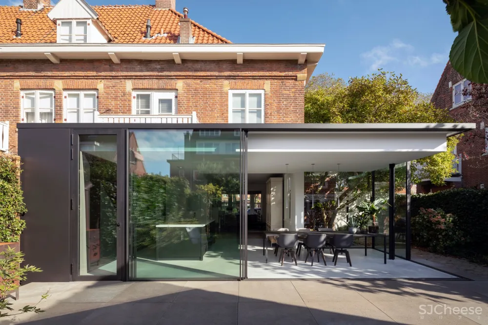 无花果树别墅 / Bloot Architecture