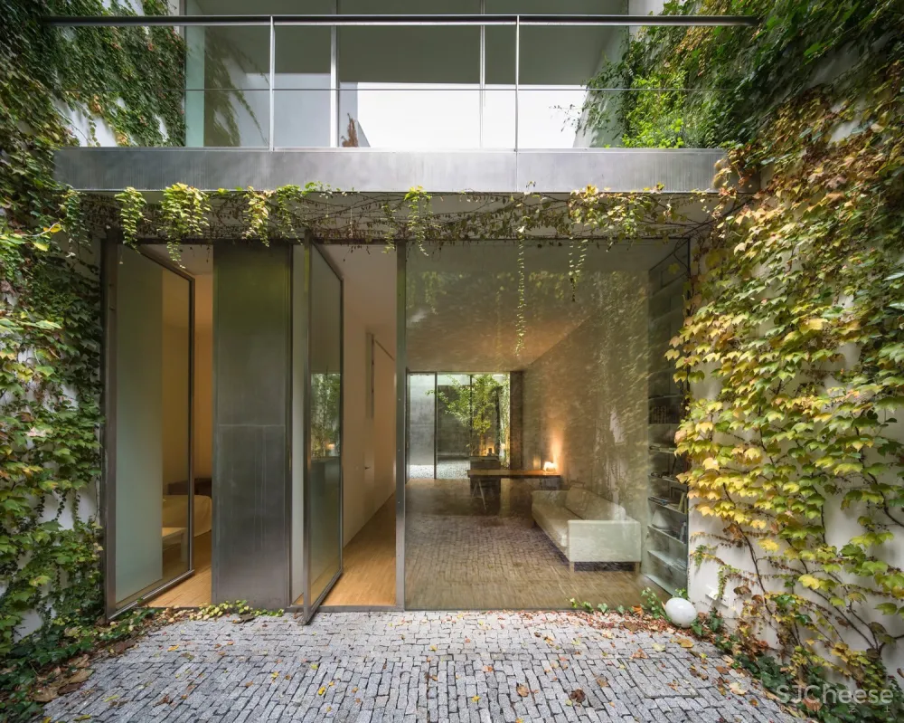 最新 | Harald schonegger & Inmaculada González:塞维利亚阳光庭院住宅 首