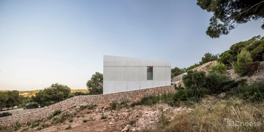 新作 | NOMO STUDIO:西班牙极简框景住宅 首