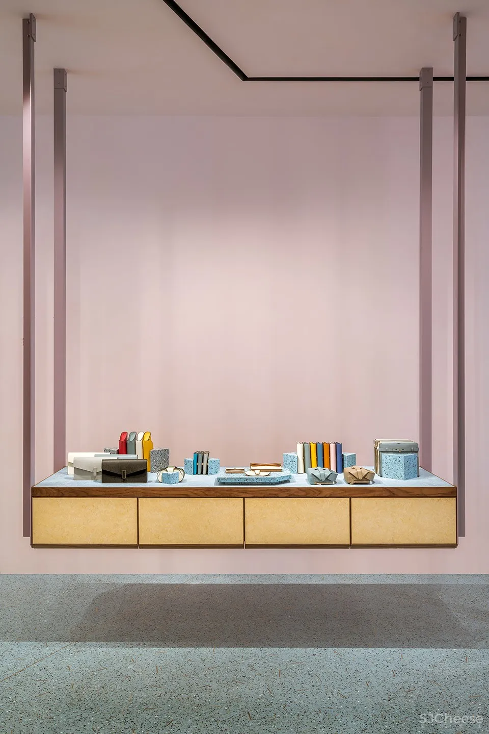 最新 | Martino Gamper：北京 Valextra三里屯太古里旗舰店