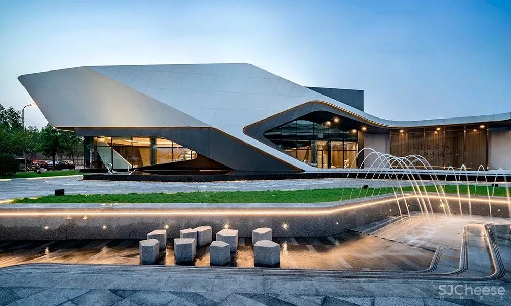 像一艘"未来飞船"的设计作品，太炫了！