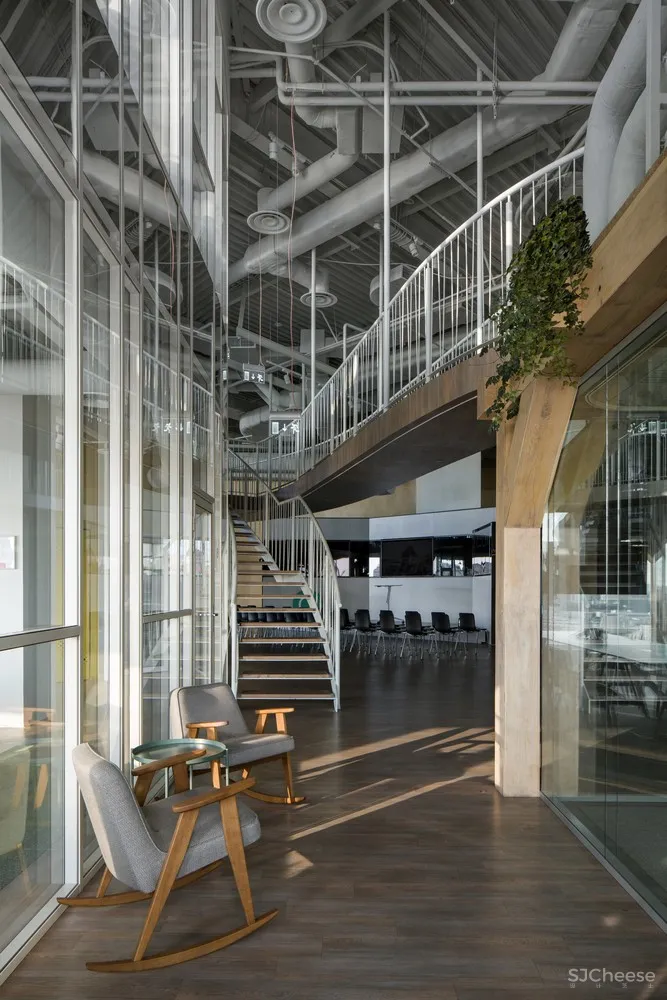 Grammarly Office / balbek bureau