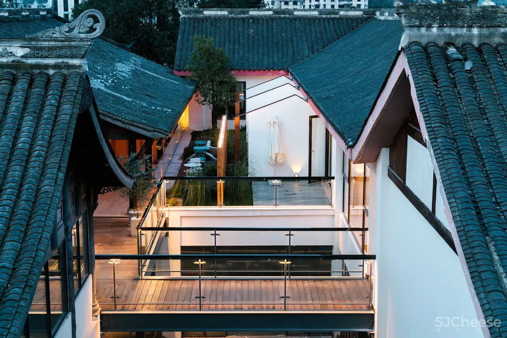 季意空间设计 新作首发 | AKA CAFÉ