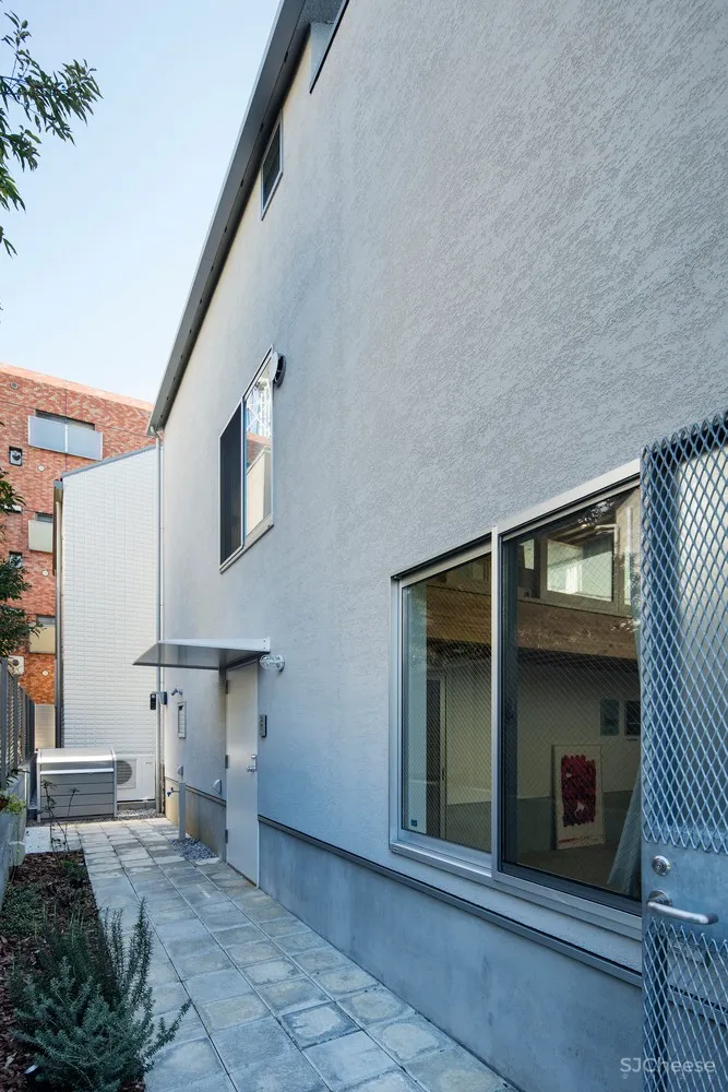 车库大厅住宅/塚越宮下建筑事务所+Keitarchi