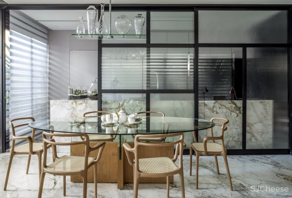 Leo Romano | 美学是通向幸福的道路