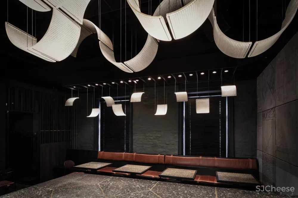 柏林酒吧，莫斯科 / Thilo Reich