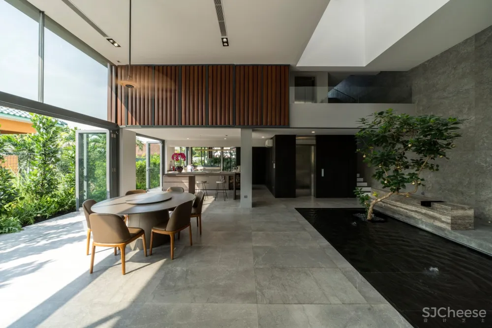 Clifton 山谷别墅 / FreightArchitects