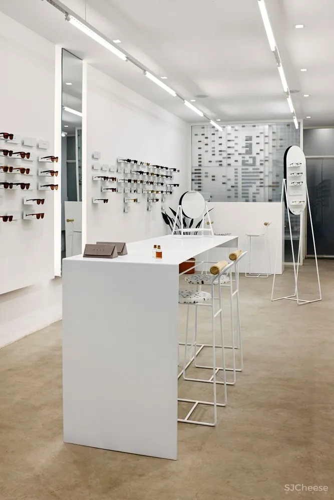 Tavares Duayer Arquitetura | 巴西与浮动画廊结合潮流眼镜店 Zerezes