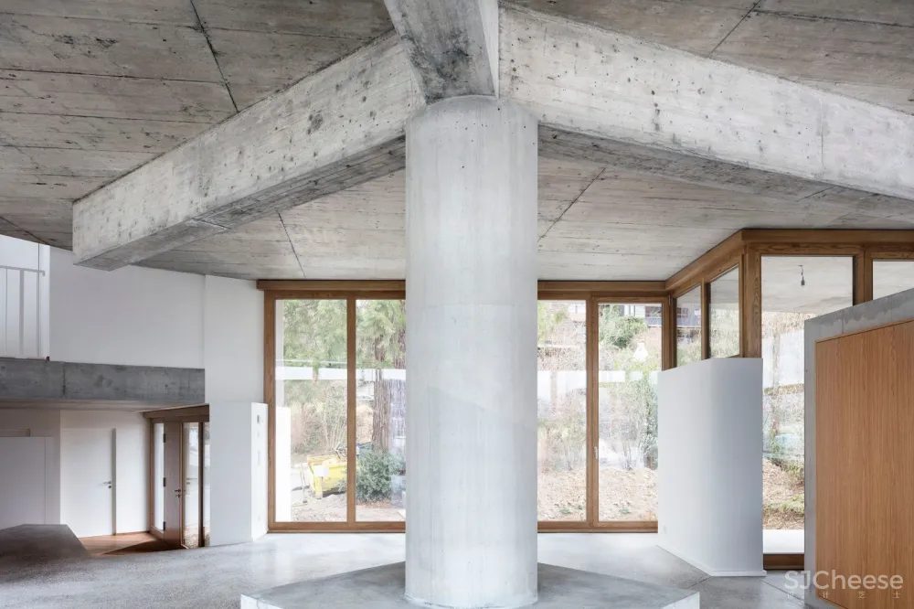 Schaerermattle Architects：瑞士方形平台极简住宅 首