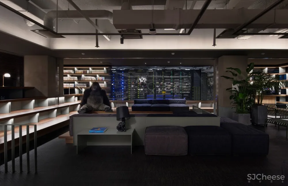 WGNB:昼夜共存的办公空间 Dexter Studios