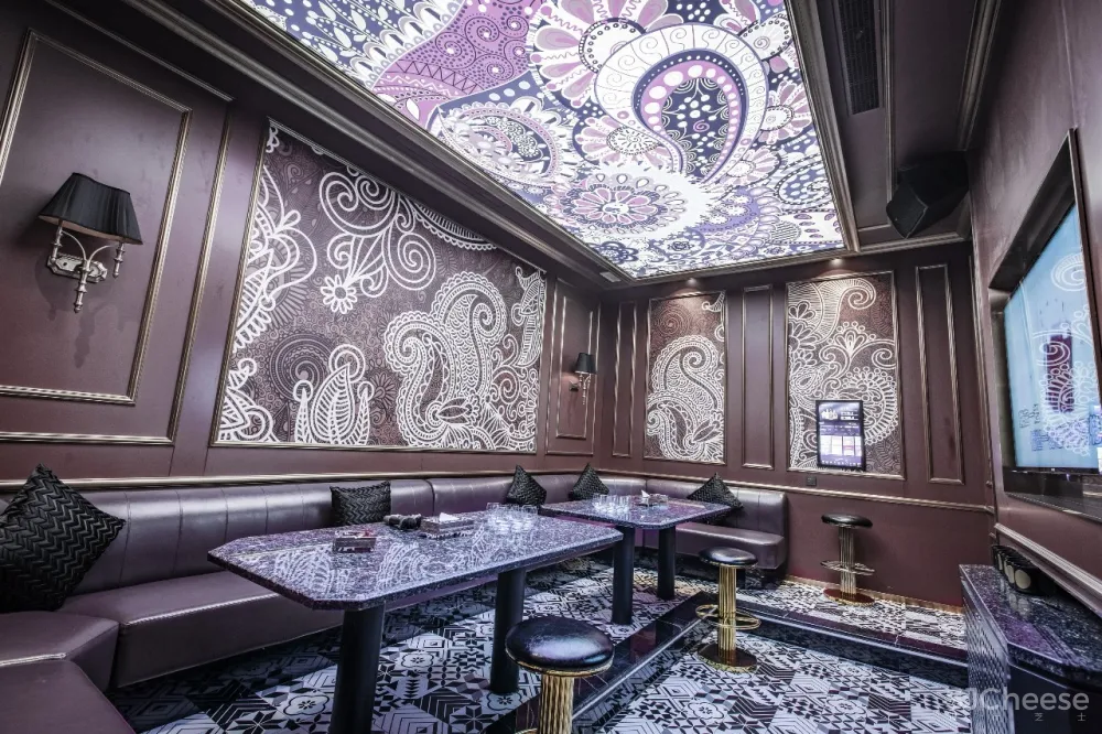 最新 | 新冶组：无锡M-KING KTV概念店 全景式巨幕KTV体验打造“M”娱乐主义新体验