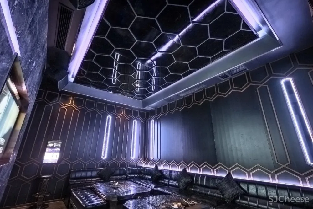 最新 | 新冶组：无锡M-KING KTV概念店 全景式巨幕KTV体验打造“M”娱乐主义新体验