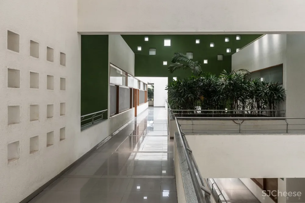 CMR EKYA 学校 / Mindspace