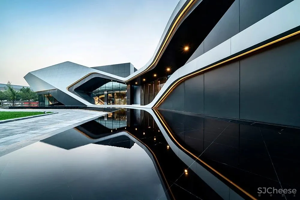 像一艘"未来飞船"的设计作品，太炫了！