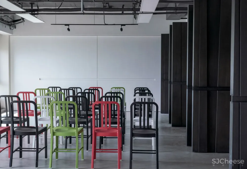 最新 | 玮奕国际设计：南京 舞 – 办公空间