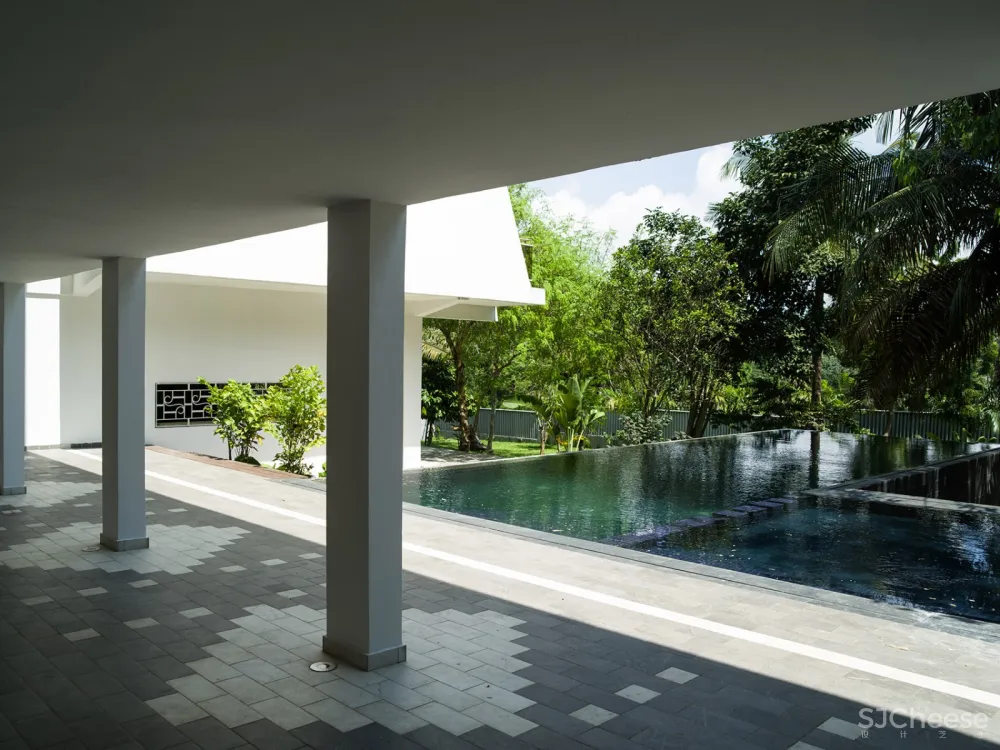 Lepic精品酒店改造,科特迪瓦 / Paola Bagna