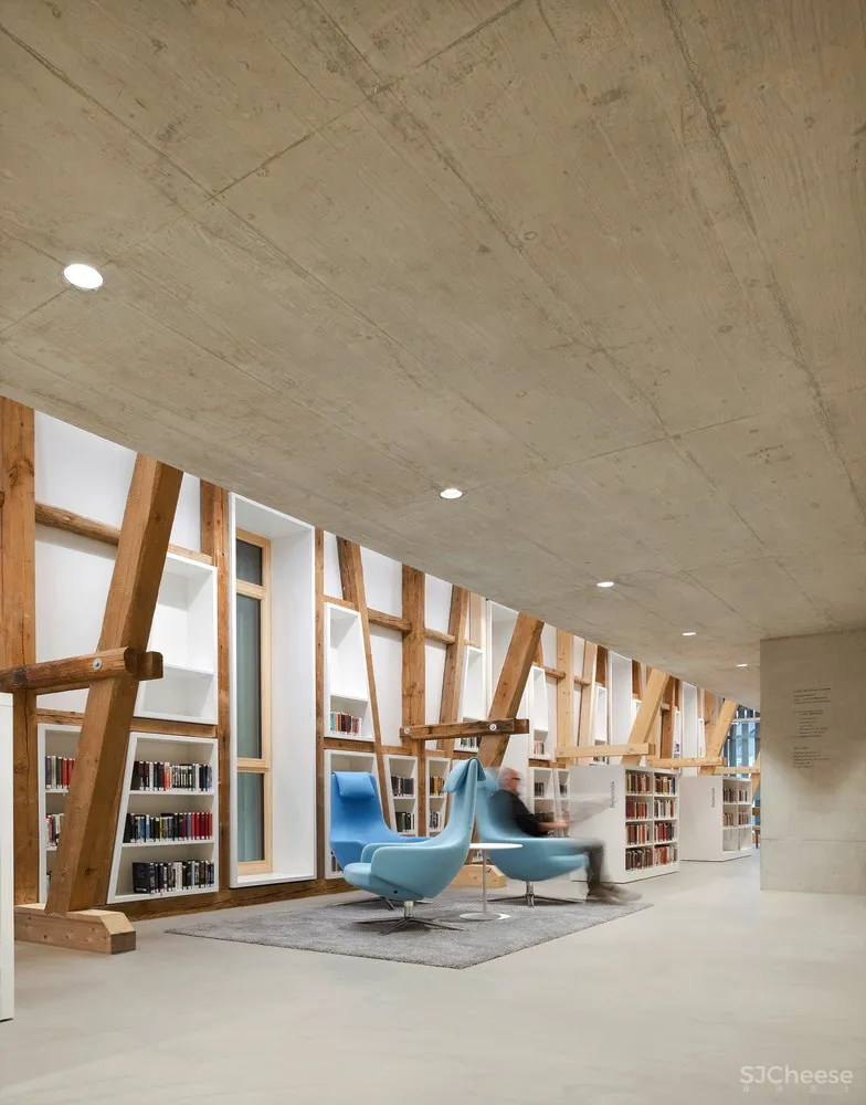 Steimle Architekten:谷仓再利用建筑 Library Kressbronn a. B. 首