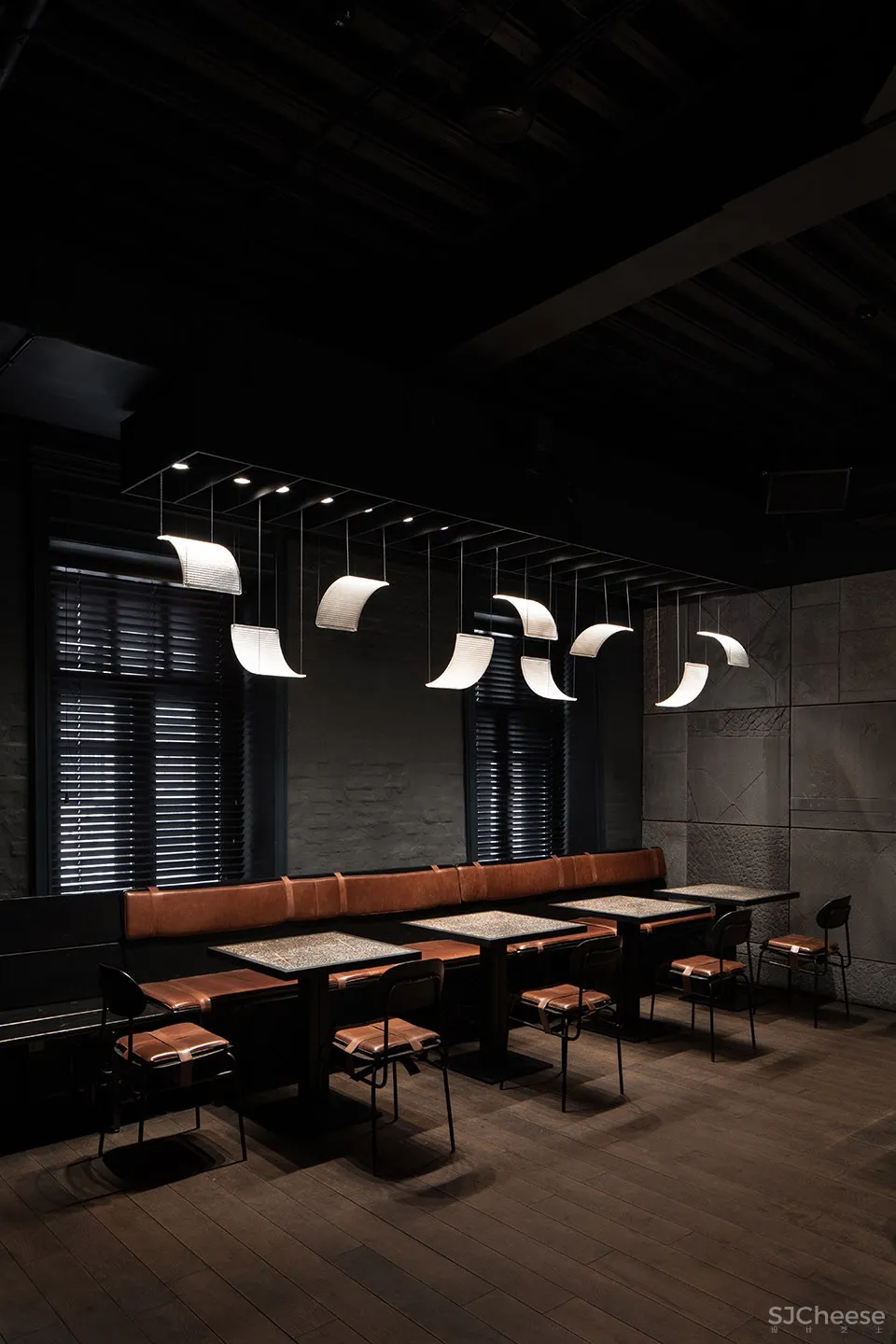 柏林酒吧，莫斯科 / Thilo Reich