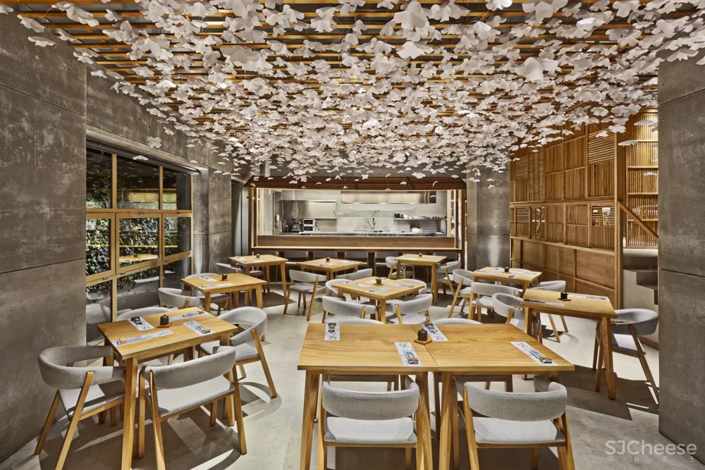 和风味十足的寿司店,让你在西班牙也能看一场“樱花雨” Masquespacio