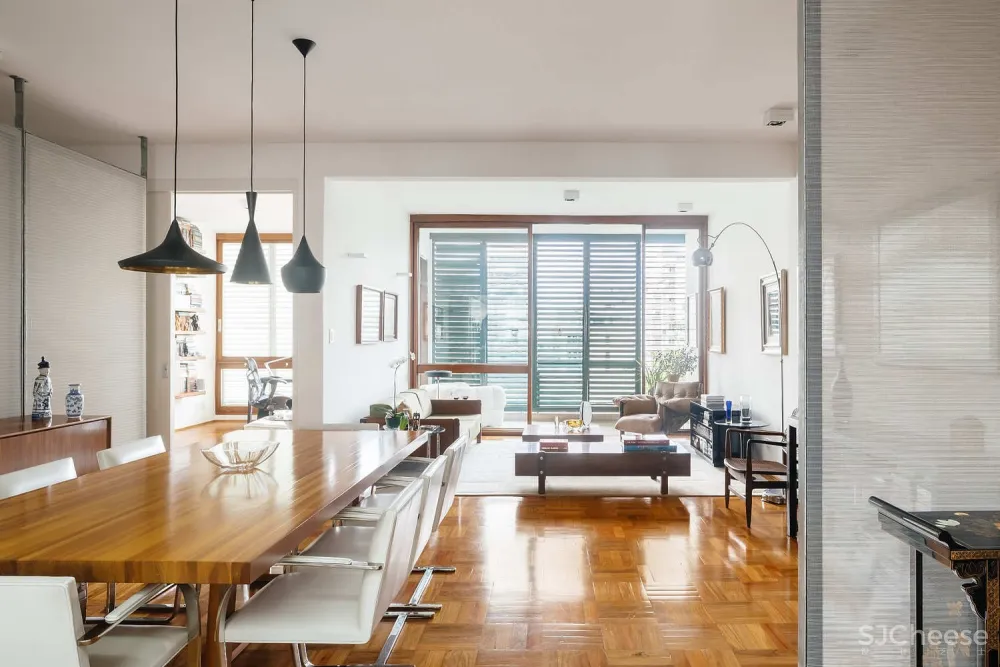 Lausanne Apartment / GOAA