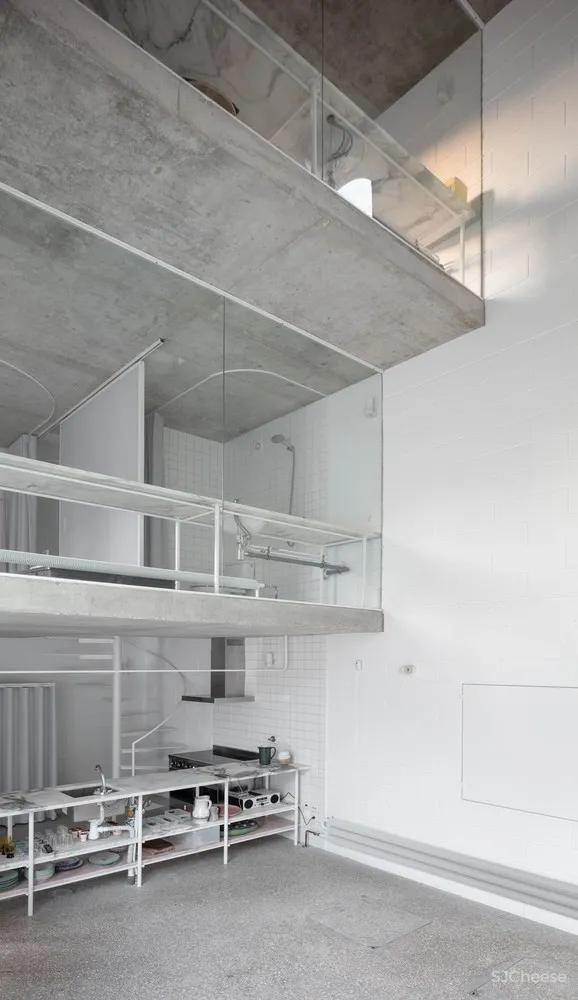 首发 | Leopold Banchini + Daniel Zamarbide：拥有强大内部和沉思空间的封闭式住宅 Dodged House 首