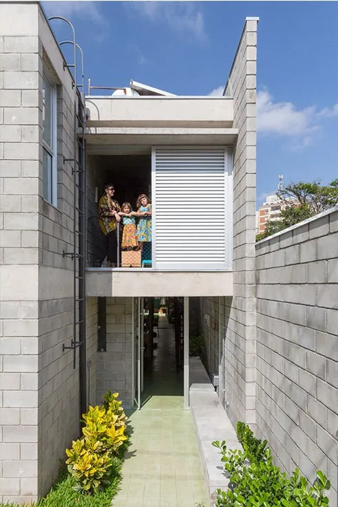 Casa Havaí 别墅 / Grupo Garoa + Chico Barros 首