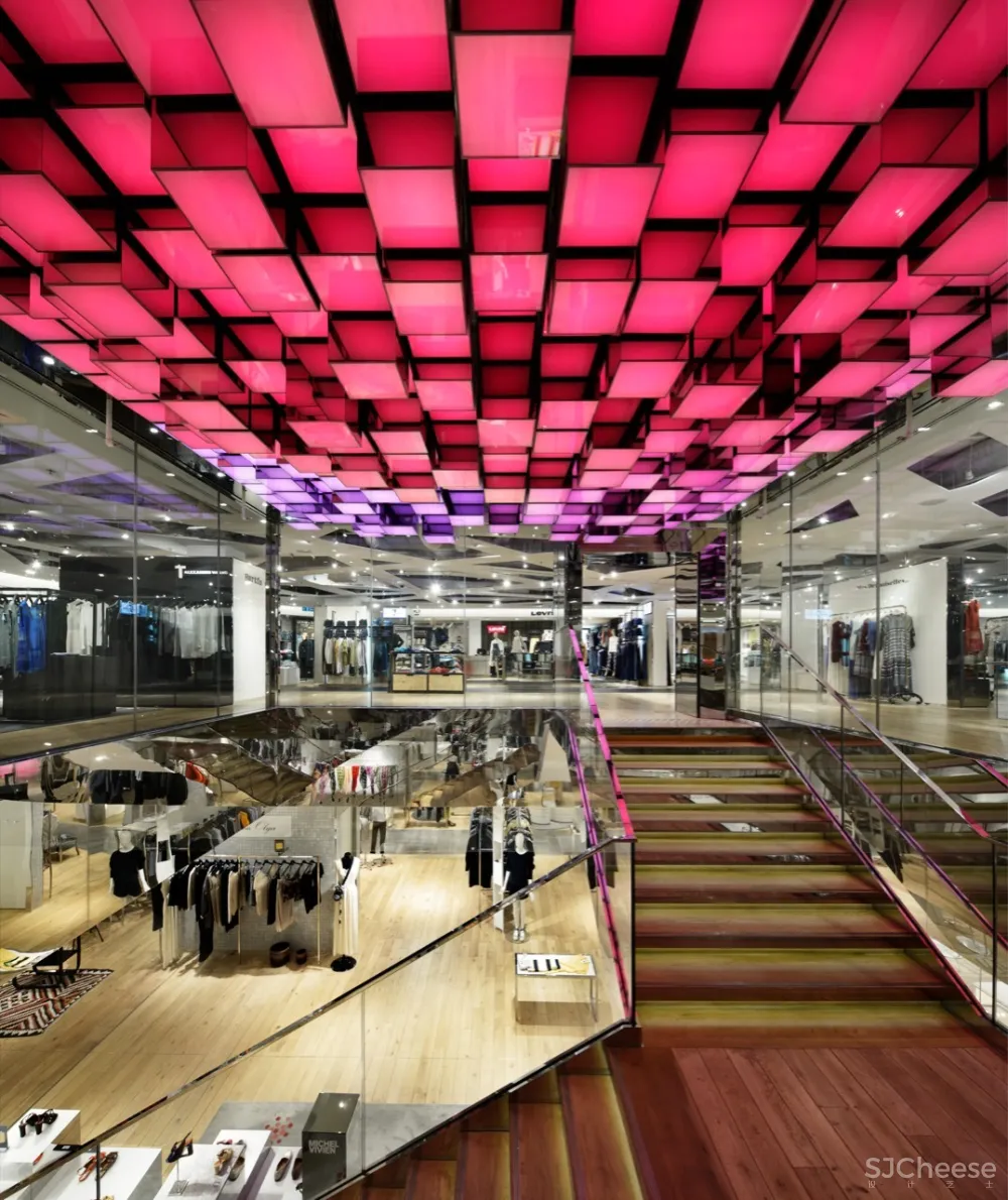 专为优衣库、Nike、LEXUS设计旗舰店,他的创意让人折服!