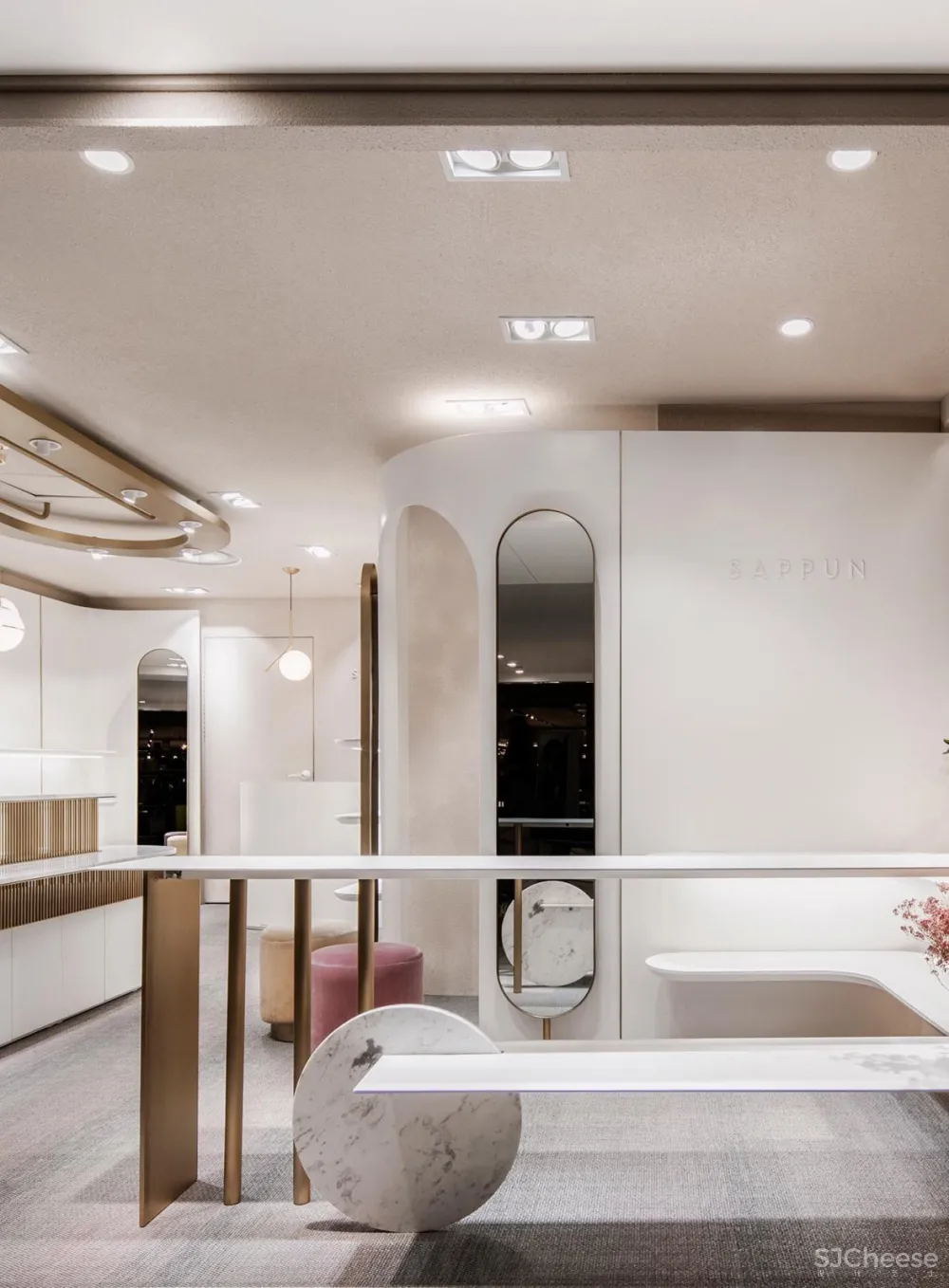 明洞 SAPPUN LOTTE精致 鞋店 | labotory