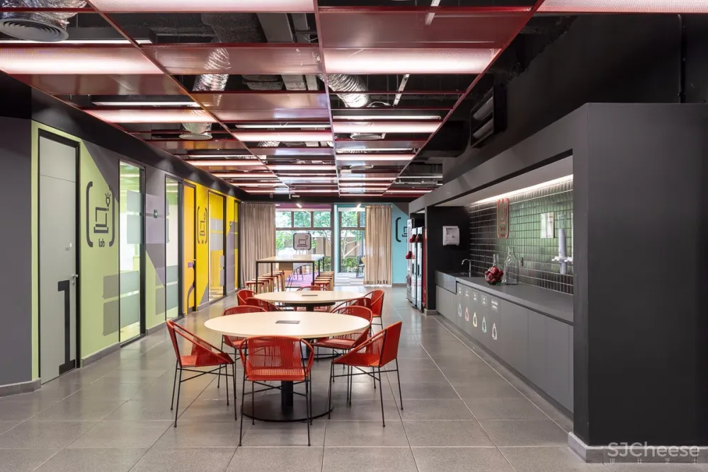 充满活力的总部大楼丨亮点在这4个空间