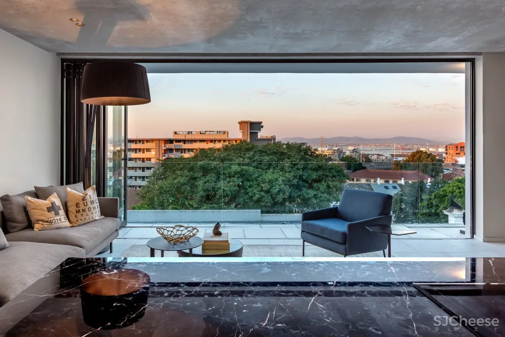 GSQUARED:天然材料打造极简主义Waterkant Townhouse