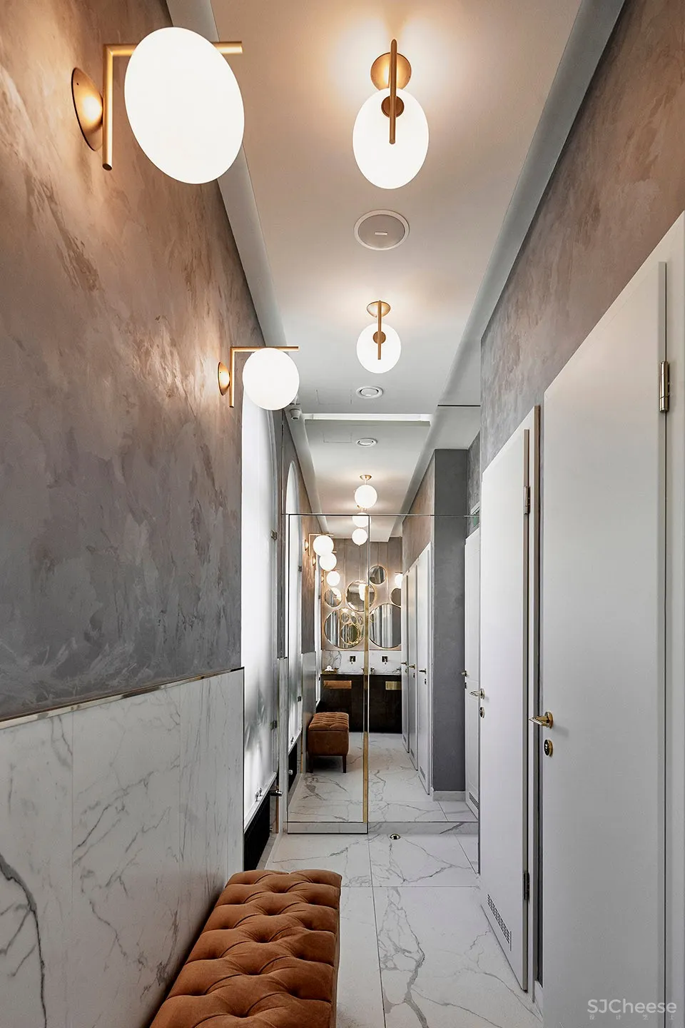 最新 | LAB5 architects:布达佩斯 镜面创造出无限的空间