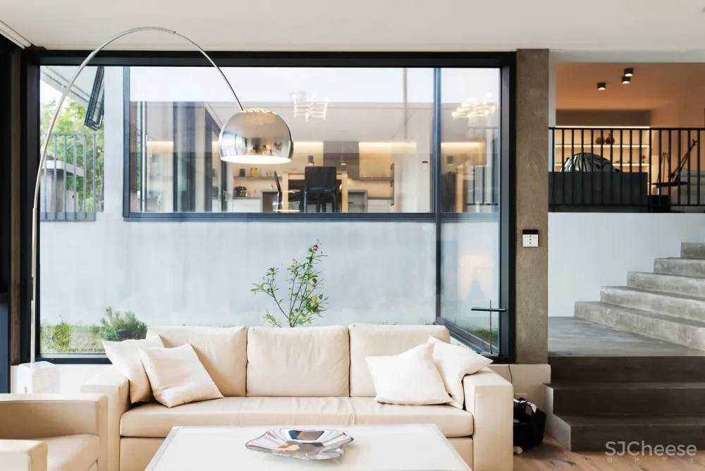 Trípólí:冰岛极简混凝土住宅 Private Residence