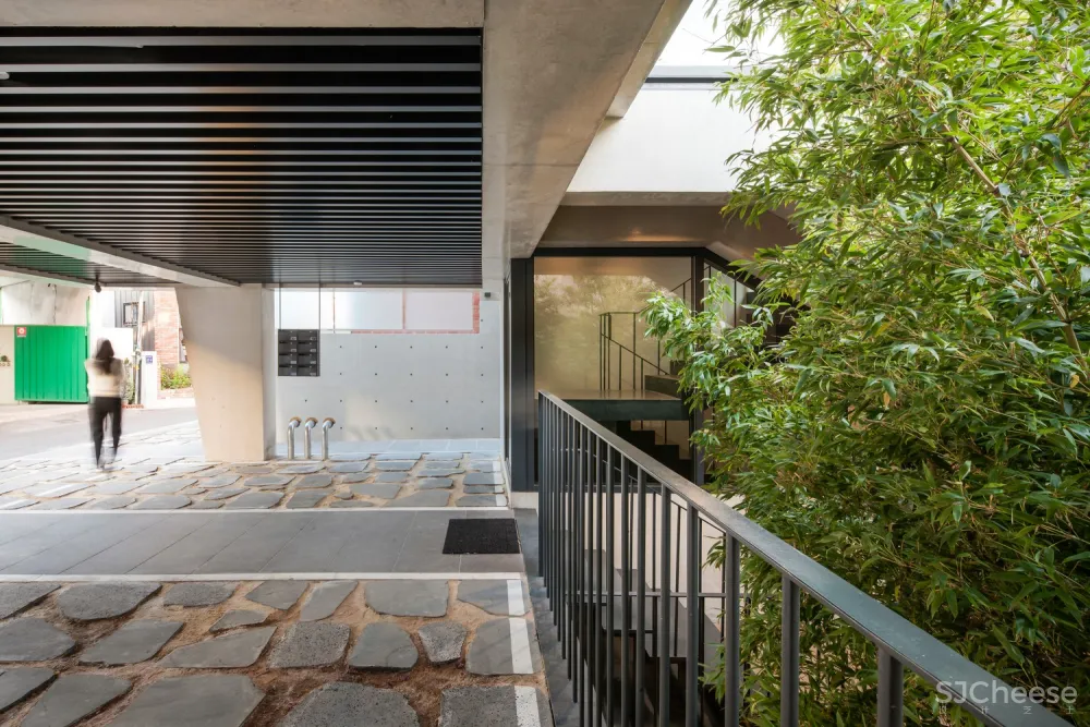 HBA-rchitects:简约的存在 TIRA Office Building