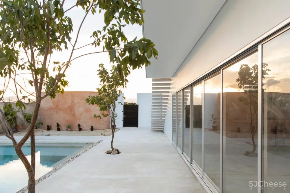Garrido Lizarraga Arquitectos：墨西哥开房住宅 House O + I