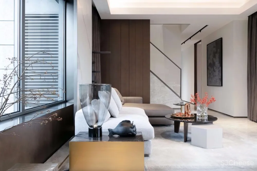 高端别墅样板房丨静谧悠然的简约设计