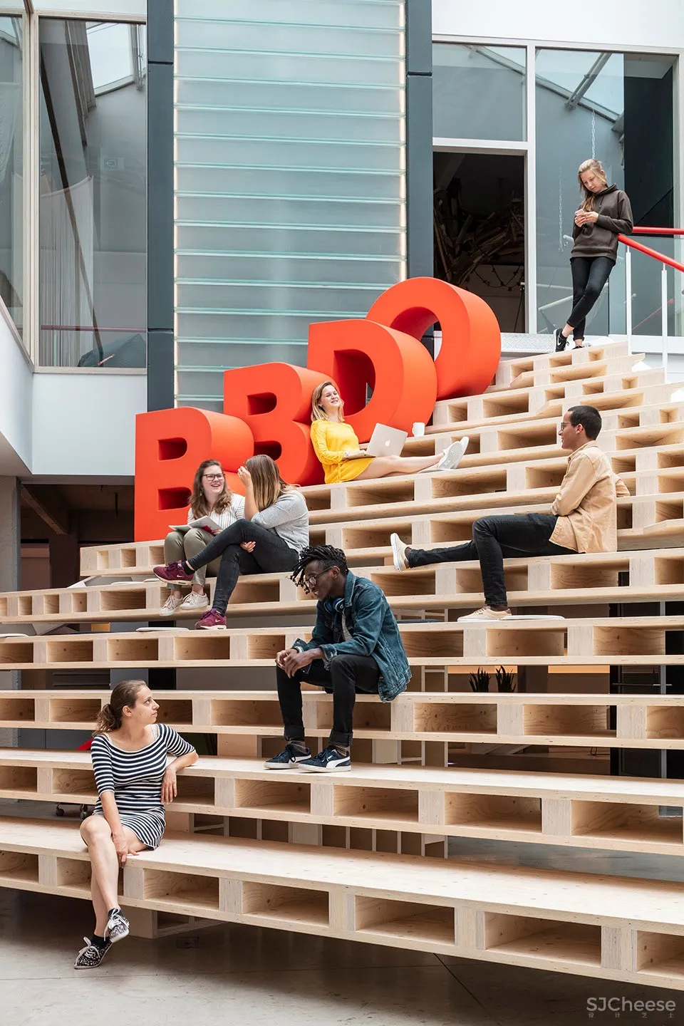 BBDO Brussels办公室,布鲁塞尔 / ZAmpone Architectuur