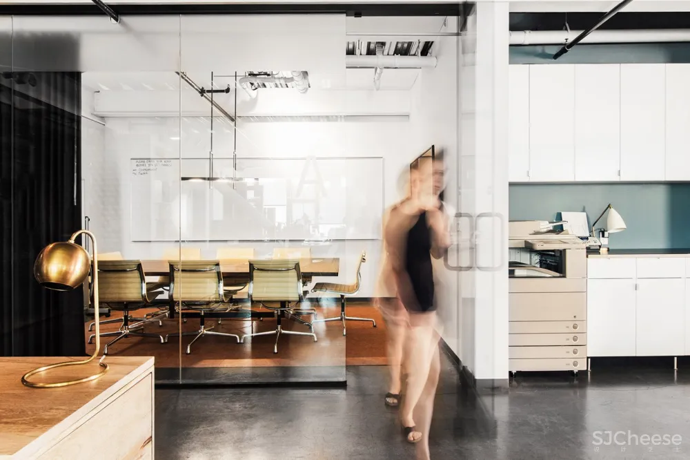 Cloud Room办公空间,西雅图 / Graham Baba Architects